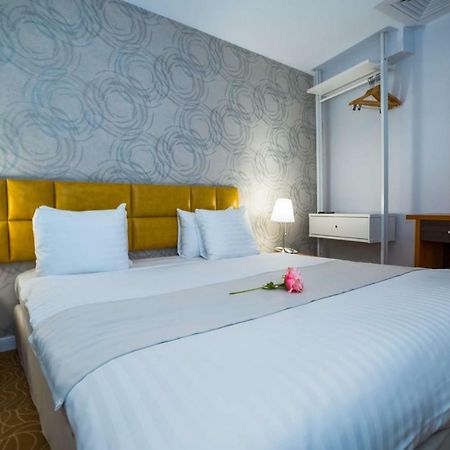 Best Western Hotel Lev Or I 부쿠레슈티 외부 사진