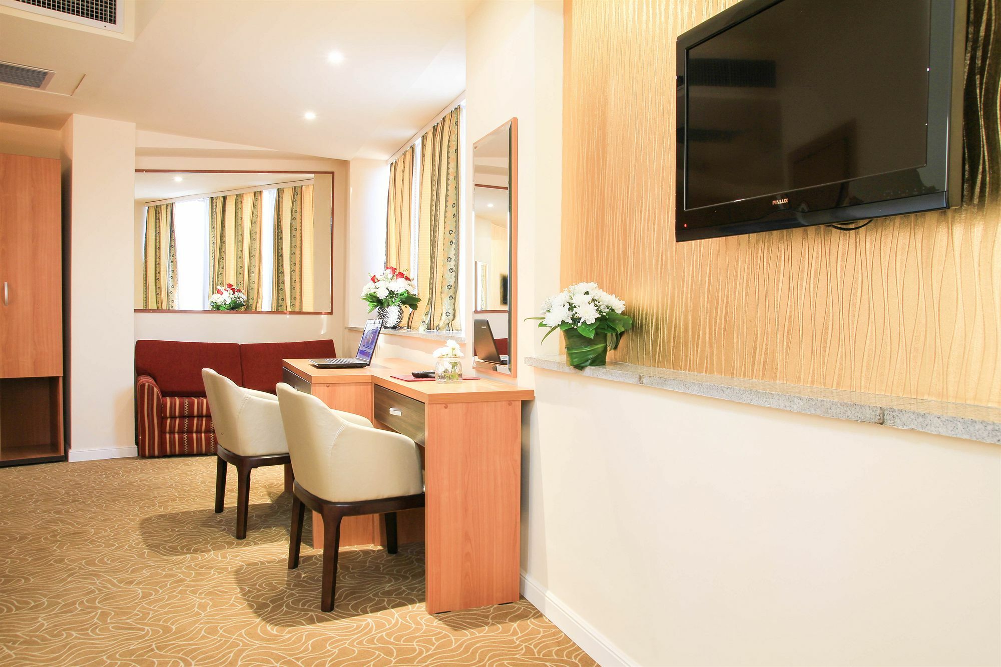 Best Western Hotel Lev Or I 부쿠레슈티 외부 사진